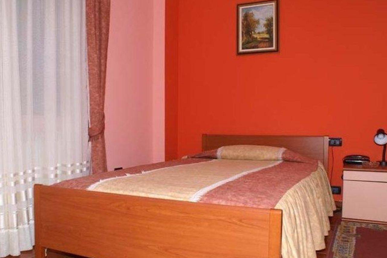 Art Hotel Nirvana Tiranë Ngoại thất bức ảnh