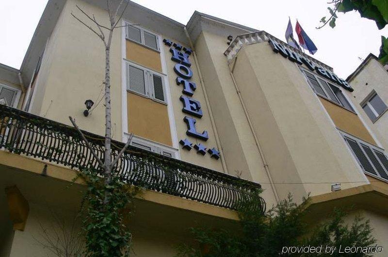 Art Hotel Nirvana Tiranë Ngoại thất bức ảnh